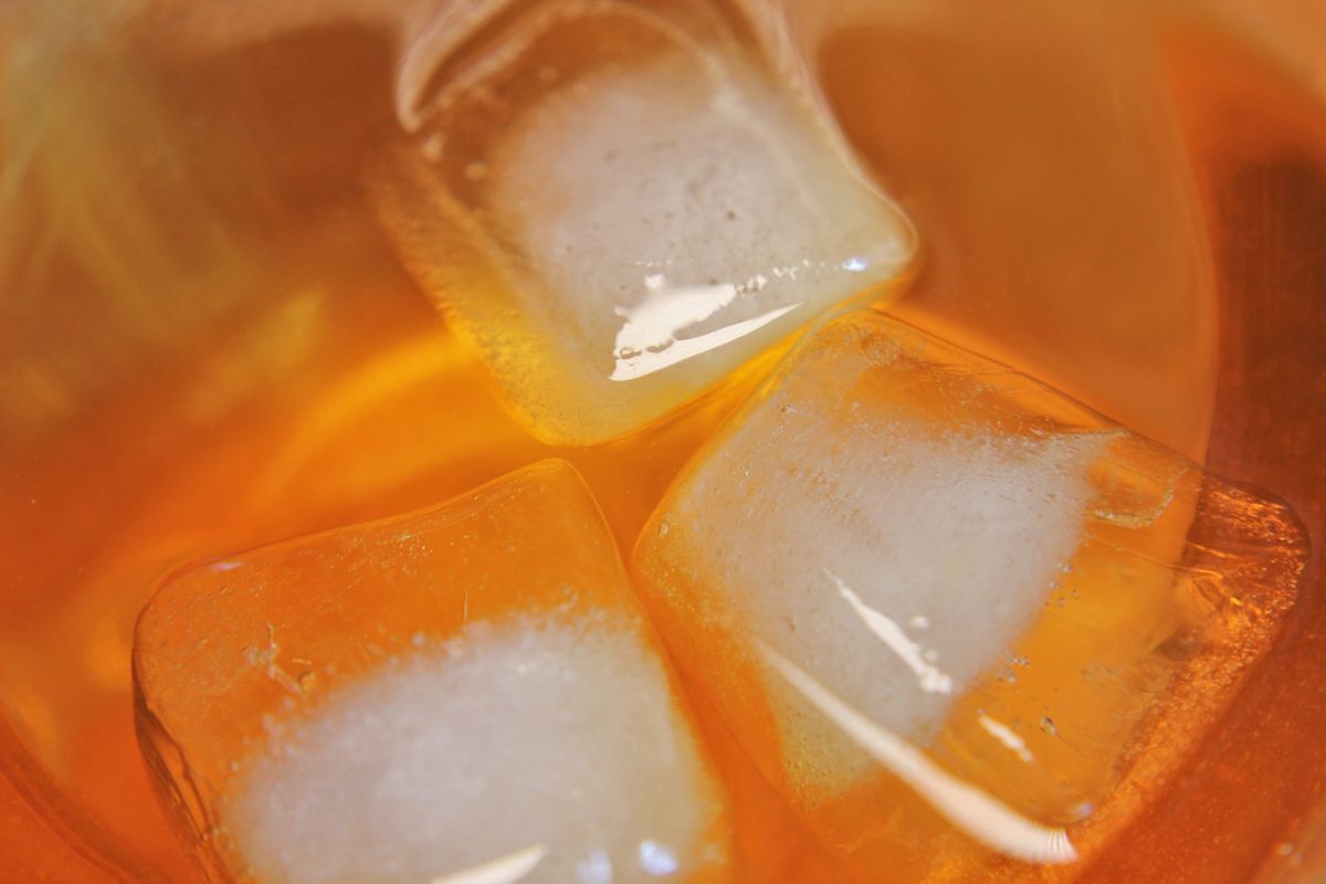 Cubos en un vaso