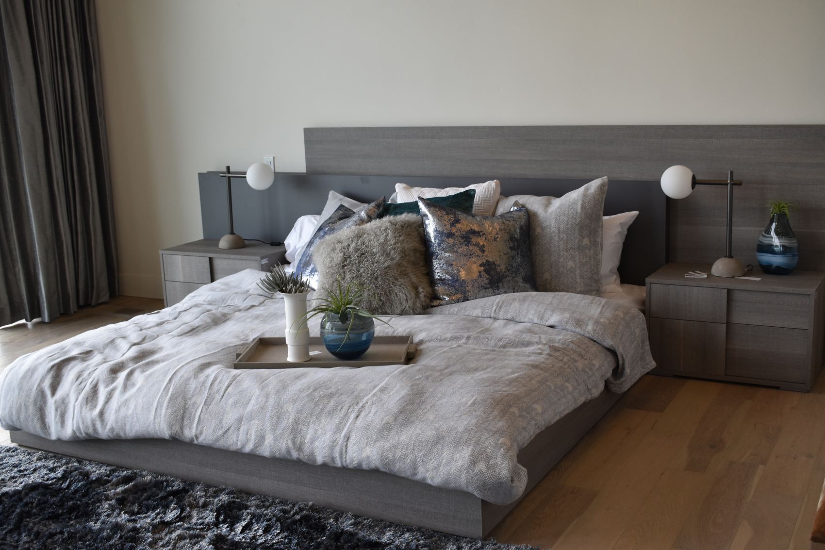 Dormitorio con muebles